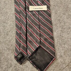 Calvin Klein Silk Striped Necktie Mens Classic Business Formal  Gray Red